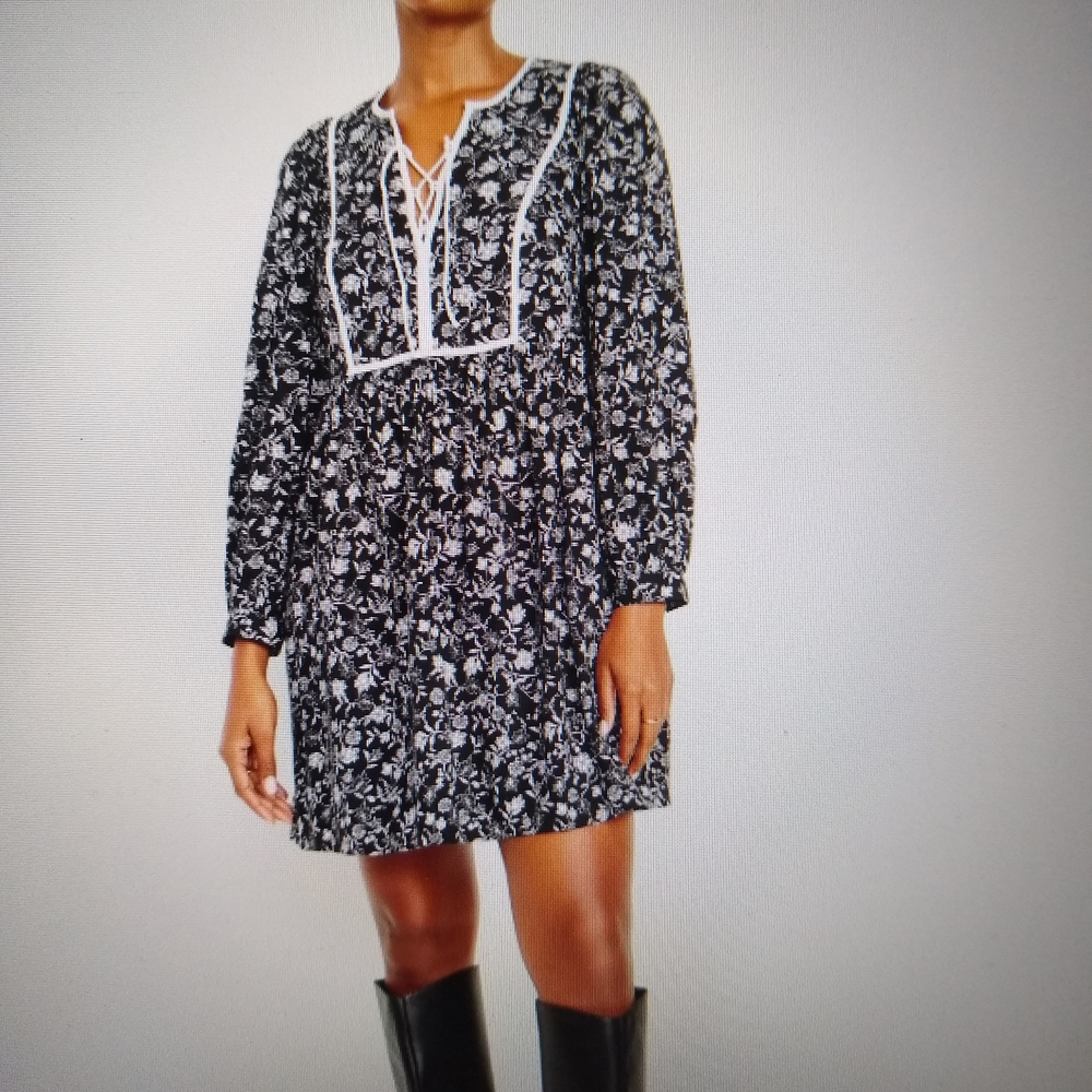 NWOT  Old Navy  L  black+cream Long-Sleeve Boho Mini Dress